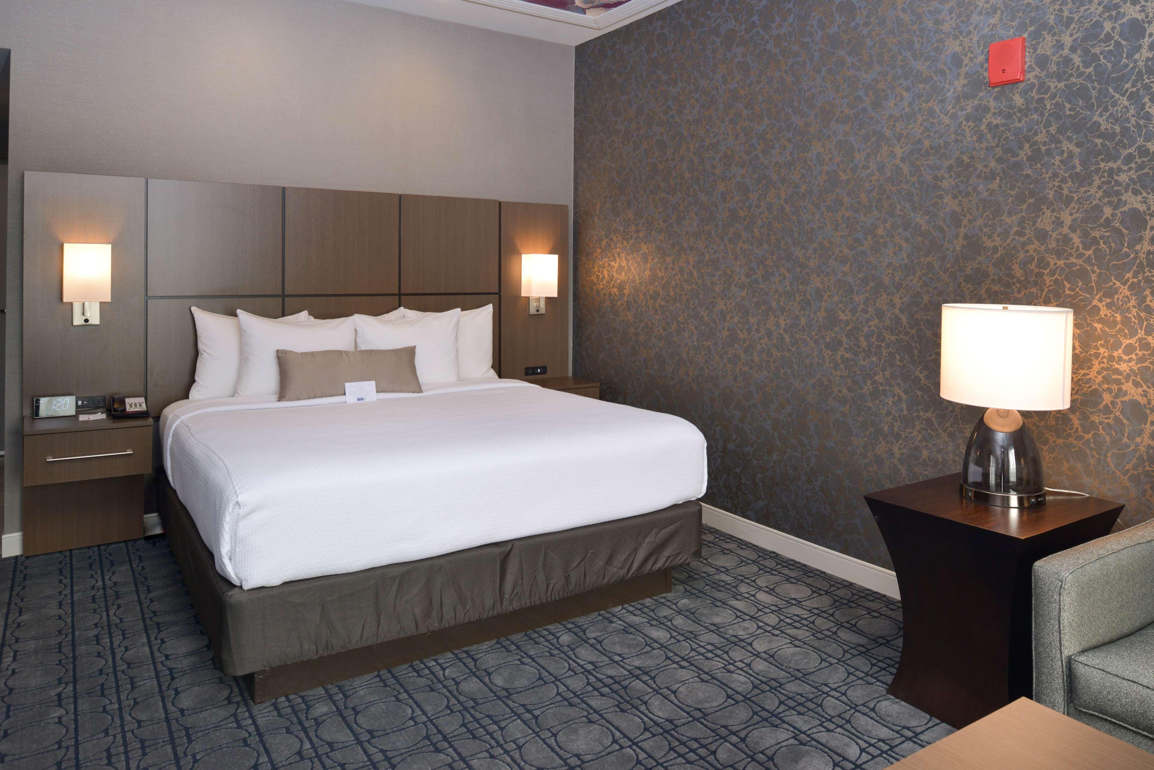 Best Western Plus Coalinga Inn Bagian luar foto