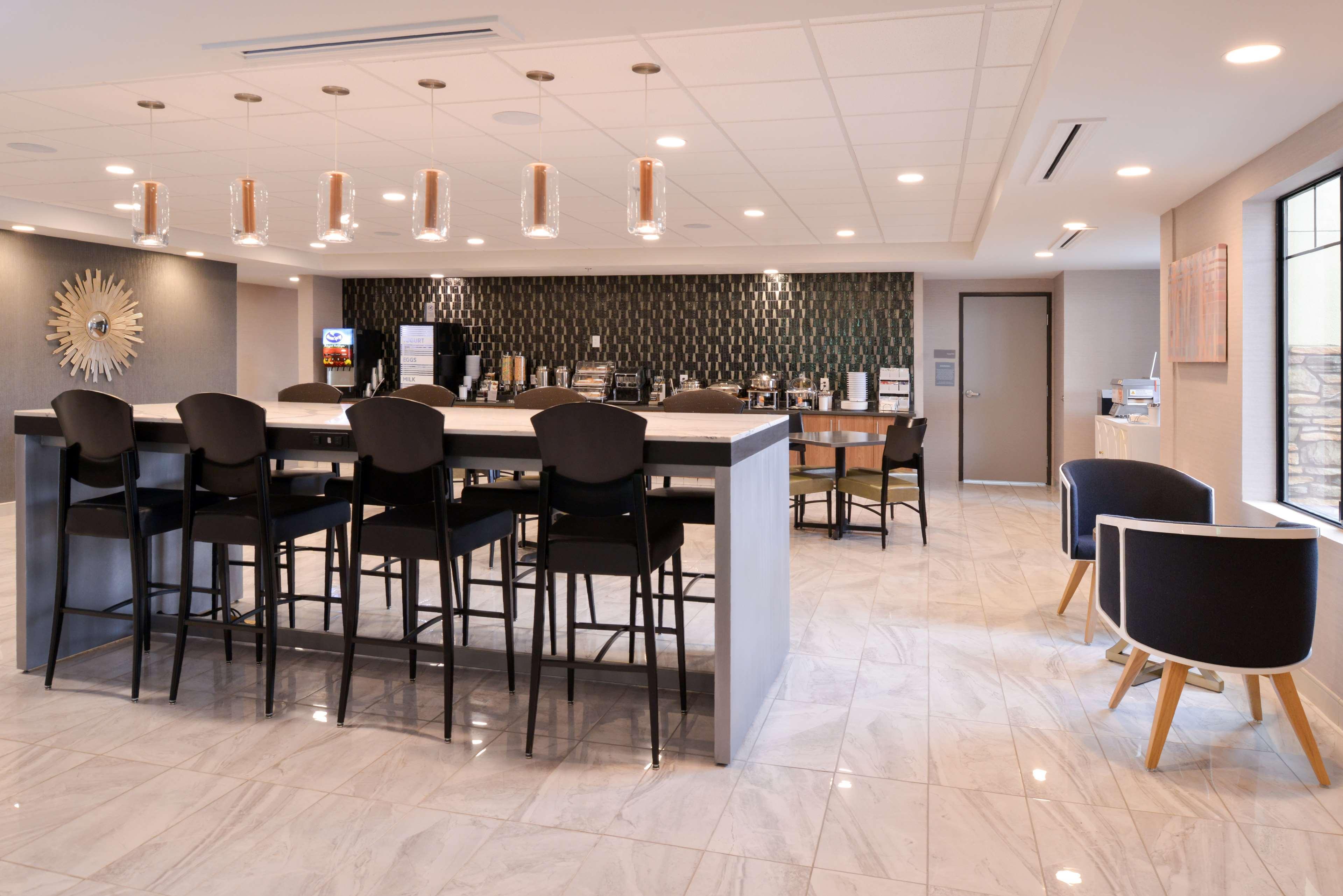 Best Western Plus Coalinga Inn Bagian luar foto